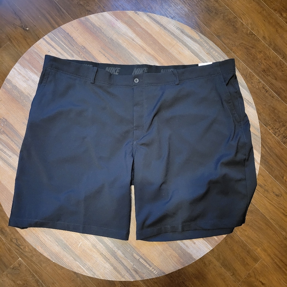 NWT Mens Big & Tall NIKE dri-fit Golf Performance Shorts Sz 52 Black